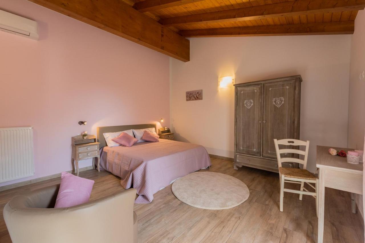 Sara&Sara Alloggio Agrituristico Savorgnano Екстер'єр фото